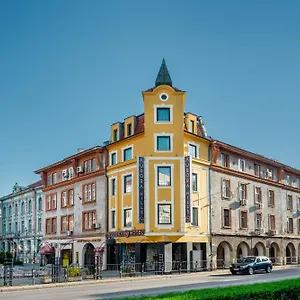 2* Отель Aurora Hills