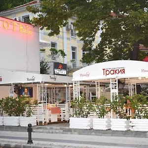 2* Hotel Trakia
